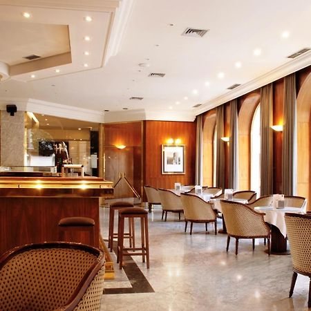 Hotel Mozart Valladolid Bagian luar foto