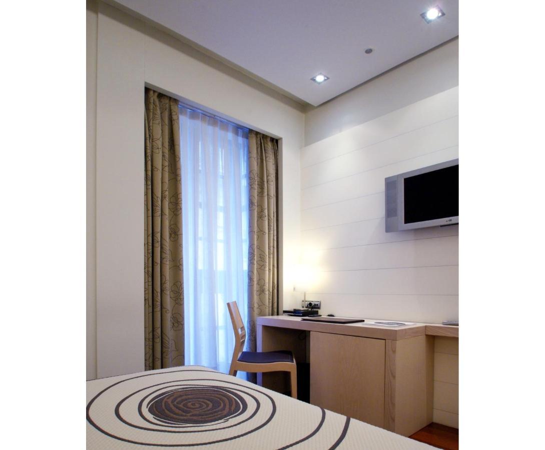 Hotel Mozart Valladolid Bagian luar foto